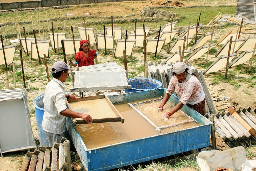 Handmade paper lampshades from Nepal: what to expect when you buy
