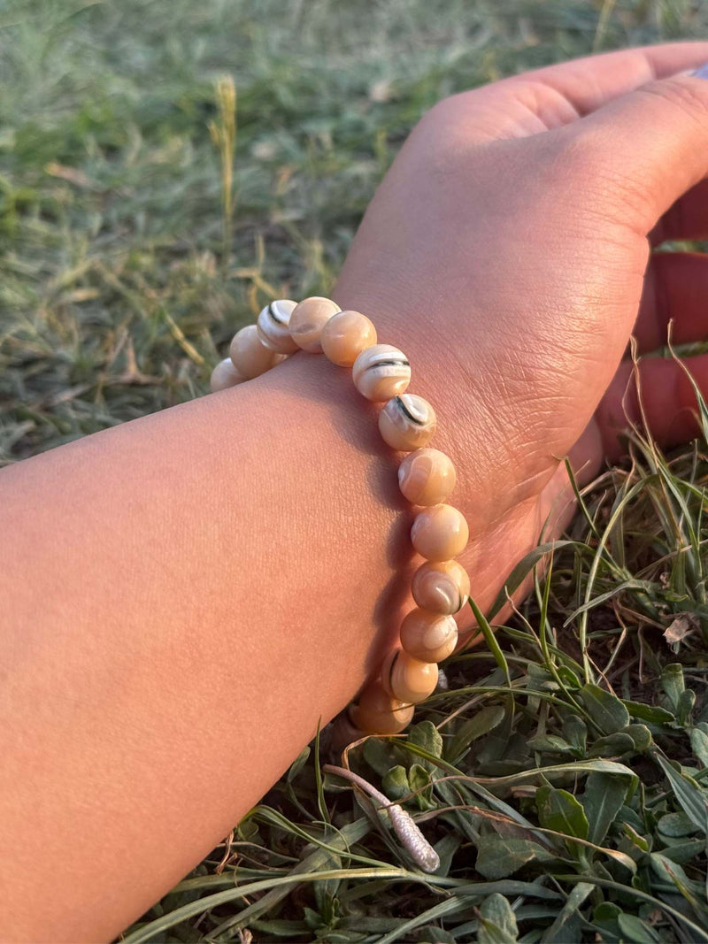 Mother of Pearl Bracelet – Natural 8mm Beaded Stretch Bracelet