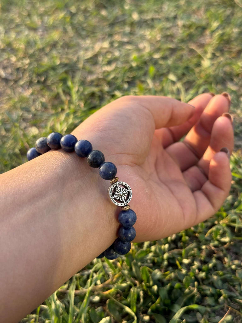 Sodalite Gemstone Bracelet with Guru Bead – Handmade 8mm Stretch Bracelet