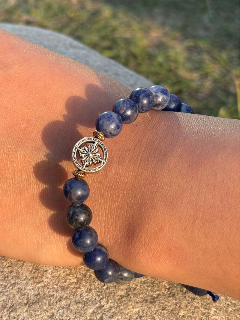 Sodalite Gemstone Bracelet with Guru Bead – Handmade 8mm Stretch Bracelet
