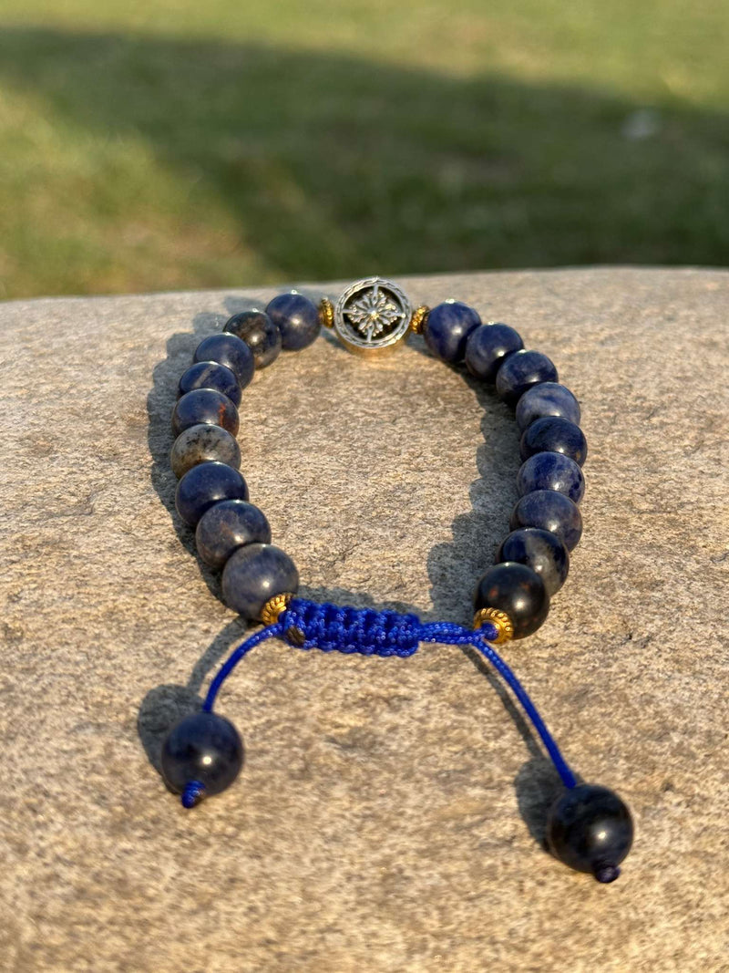 Sodalite Gemstone Bracelet with Guru Bead – Handmade 8mm Stretch Bracelet