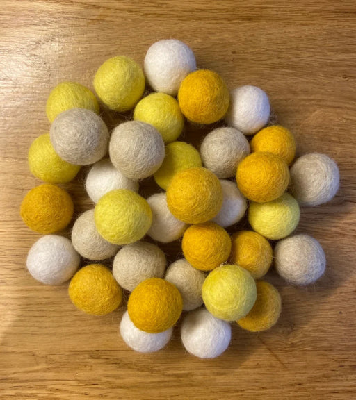 2cm Spring Wool Felt Balls