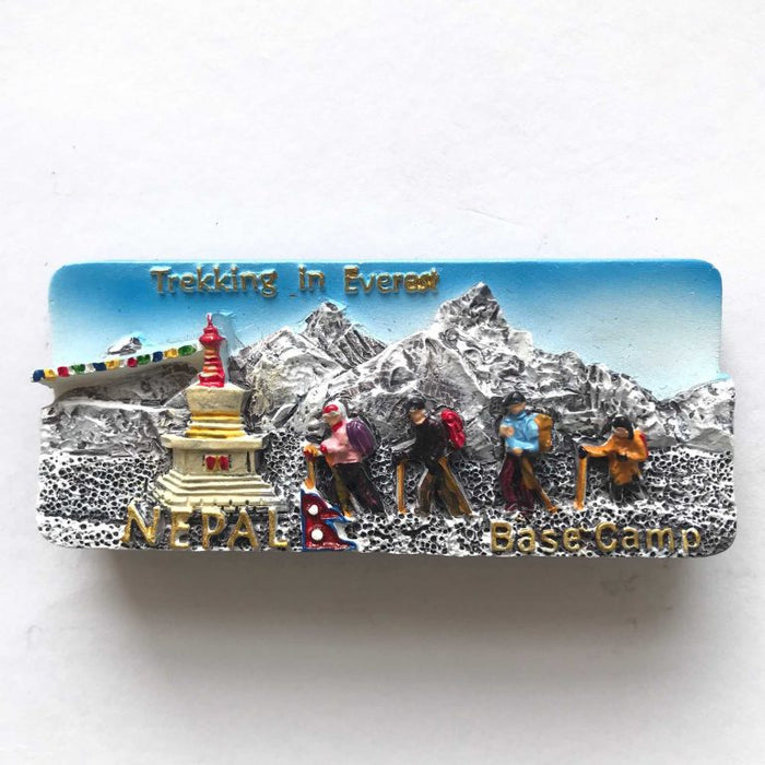 Trekking in Everest 3D Fridge Magnet, Refrigerator Magnet Circular